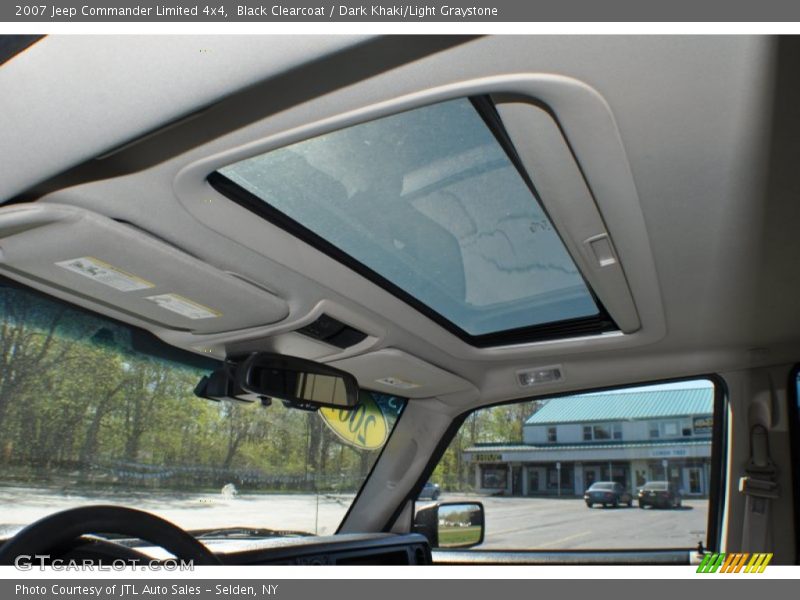 Black Clearcoat / Dark Khaki/Light Graystone 2007 Jeep Commander Limited 4x4