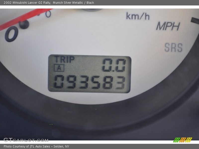 Munich Silver Metallic / Black 2002 Mitsubishi Lancer OZ Rally