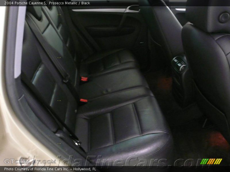 Prosecco Metallic / Black 2004 Porsche Cayenne S