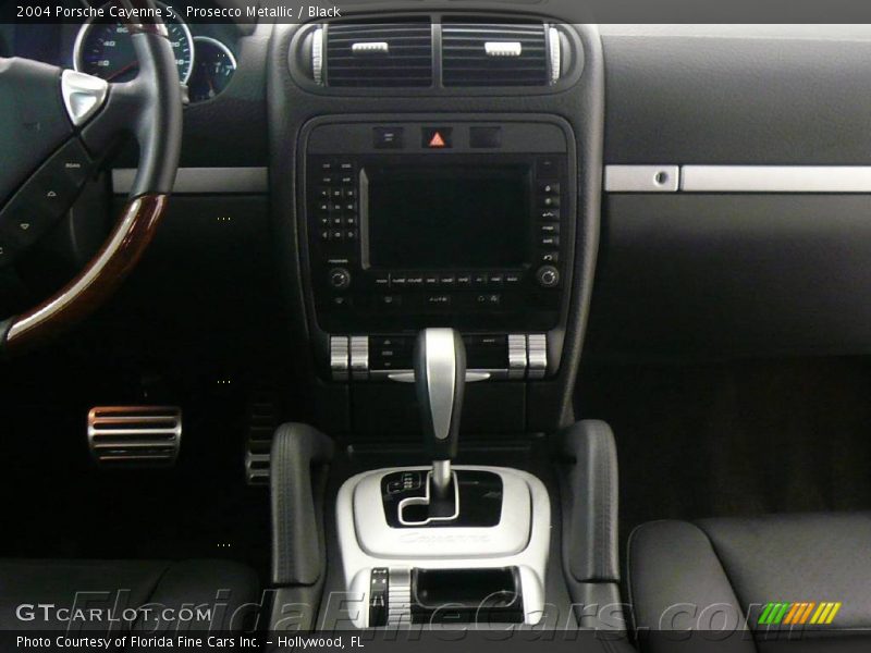 Prosecco Metallic / Black 2004 Porsche Cayenne S