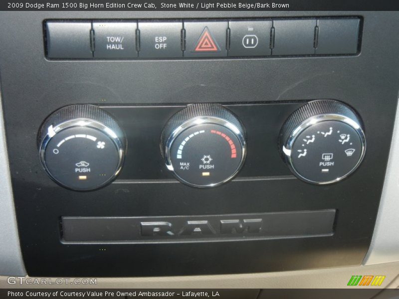 Stone White / Light Pebble Beige/Bark Brown 2009 Dodge Ram 1500 Big Horn Edition Crew Cab