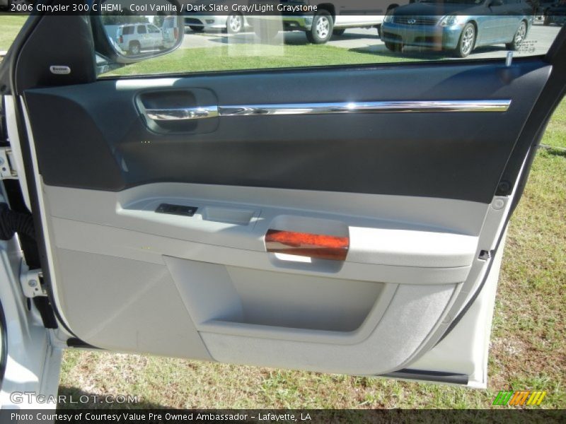 Cool Vanilla / Dark Slate Gray/Light Graystone 2006 Chrysler 300 C HEMI