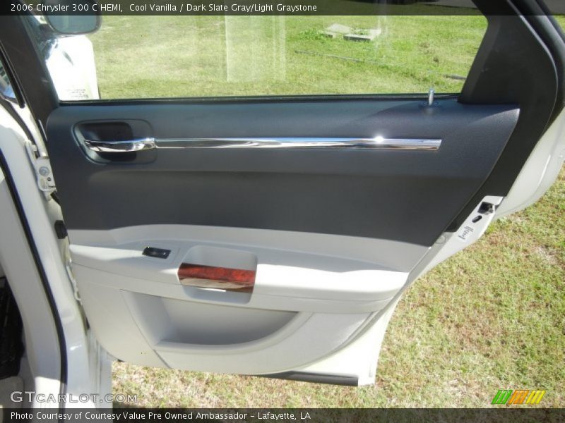 Cool Vanilla / Dark Slate Gray/Light Graystone 2006 Chrysler 300 C HEMI