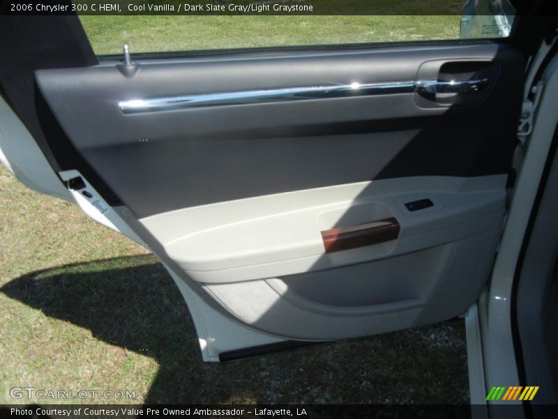 Cool Vanilla / Dark Slate Gray/Light Graystone 2006 Chrysler 300 C HEMI