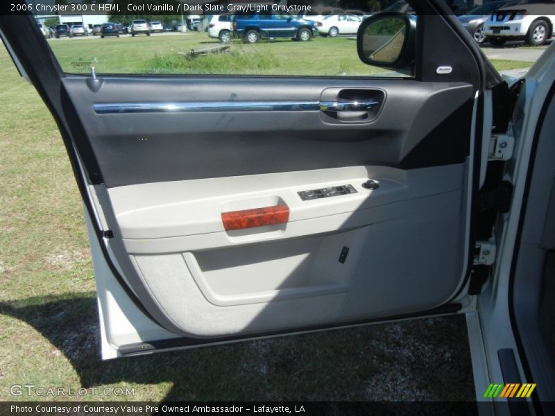Cool Vanilla / Dark Slate Gray/Light Graystone 2006 Chrysler 300 C HEMI