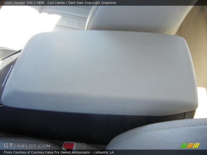 Cool Vanilla / Dark Slate Gray/Light Graystone 2006 Chrysler 300 C HEMI