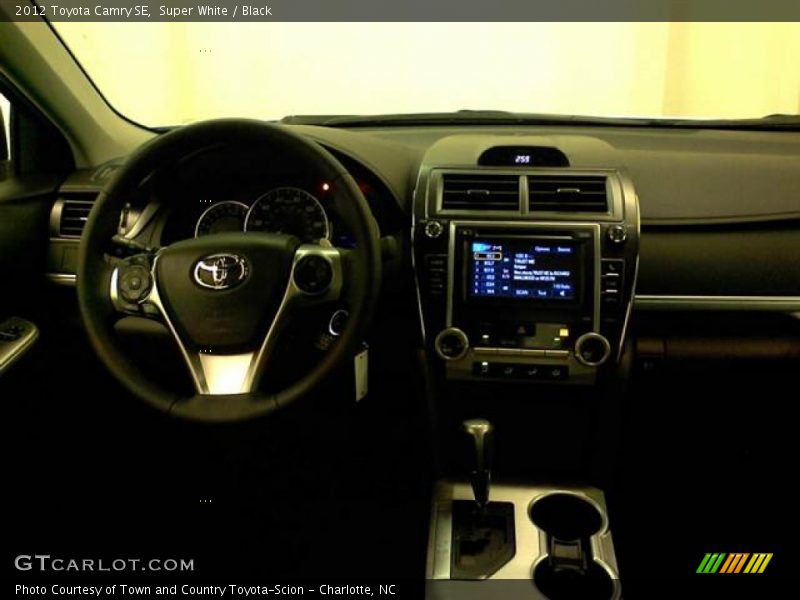 Super White / Black 2012 Toyota Camry SE
