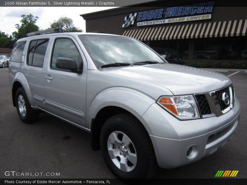 Silver Lightning Metallic / Graphite 2006 Nissan Pathfinder S