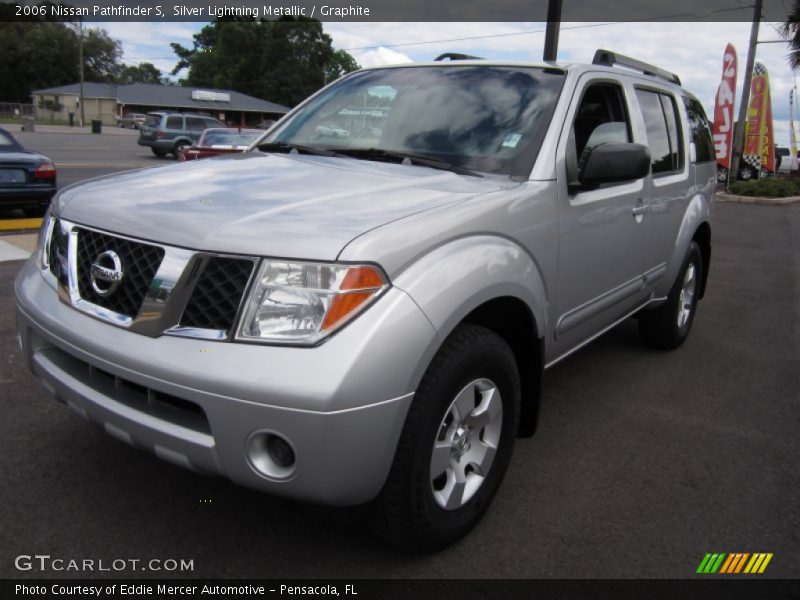 Silver Lightning Metallic / Graphite 2006 Nissan Pathfinder S