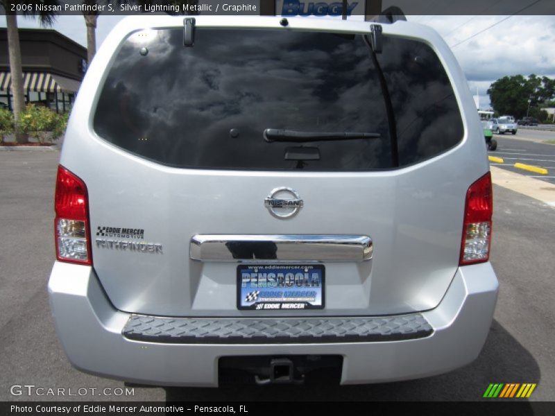 Silver Lightning Metallic / Graphite 2006 Nissan Pathfinder S