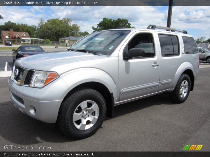 Silver Lightning Metallic / Graphite 2006 Nissan Pathfinder S
