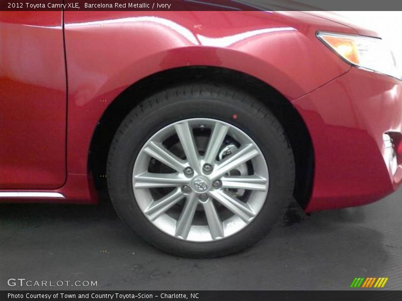 Barcelona Red Metallic / Ivory 2012 Toyota Camry XLE
