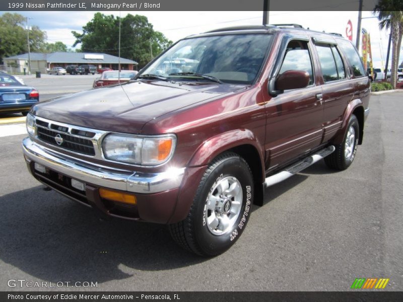 Mahogany Pearl / Blond 1999 Nissan Pathfinder LE