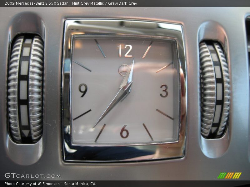 Flint Grey Metallic / Grey/Dark Grey 2009 Mercedes-Benz S 550 Sedan