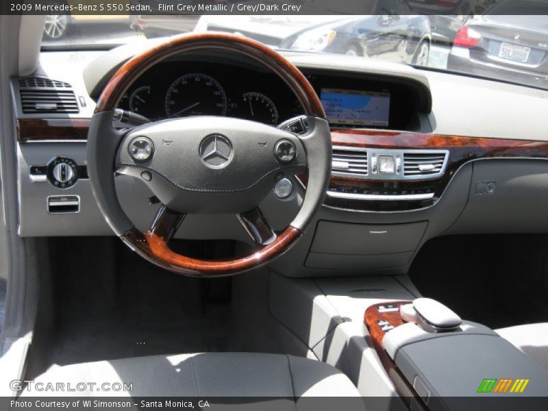 Flint Grey Metallic / Grey/Dark Grey 2009 Mercedes-Benz S 550 Sedan