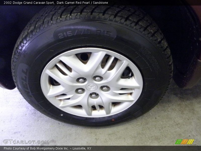 Dark Garnet Red Pearl / Sandstone 2002 Dodge Grand Caravan Sport