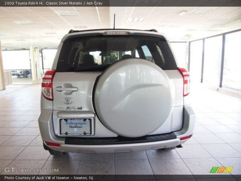 Classic Silver Metallic / Ash Gray 2009 Toyota RAV4 I4