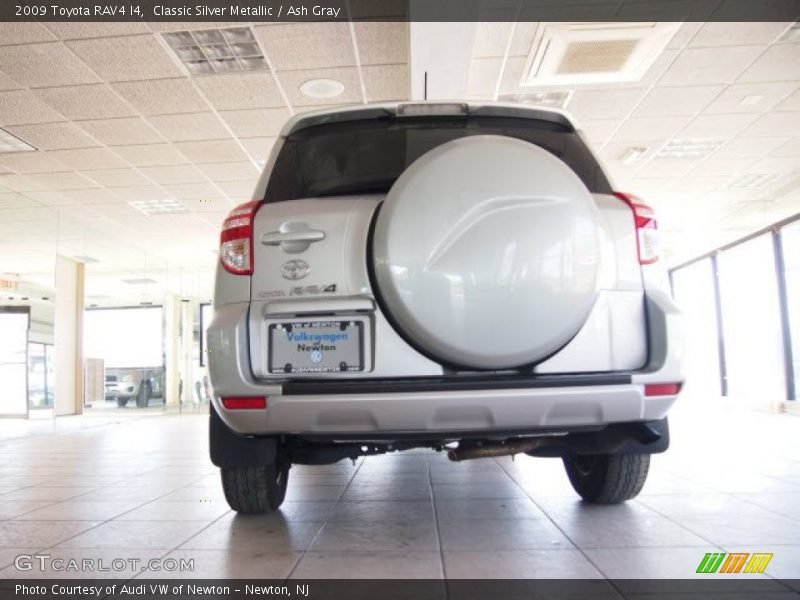 Classic Silver Metallic / Ash Gray 2009 Toyota RAV4 I4