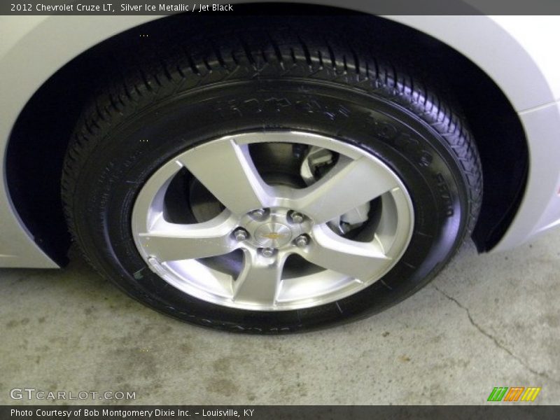 Silver Ice Metallic / Jet Black 2012 Chevrolet Cruze LT