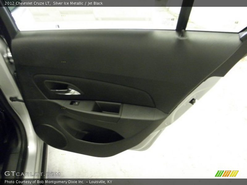 Silver Ice Metallic / Jet Black 2012 Chevrolet Cruze LT