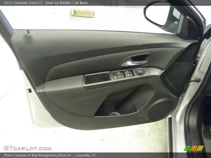Silver Ice Metallic / Jet Black 2012 Chevrolet Cruze LT