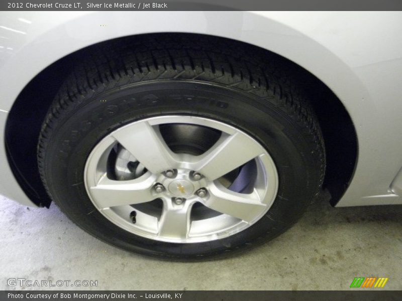 Silver Ice Metallic / Jet Black 2012 Chevrolet Cruze LT