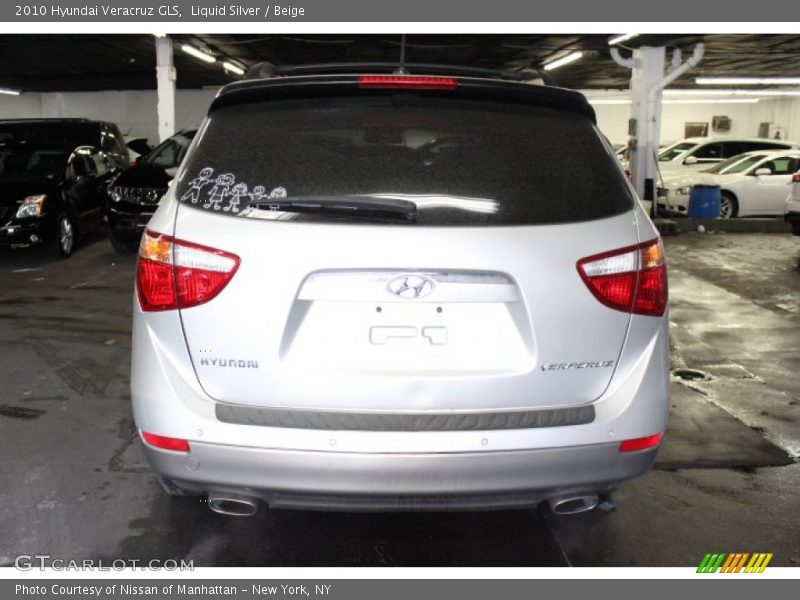 Liquid Silver / Beige 2010 Hyundai Veracruz GLS