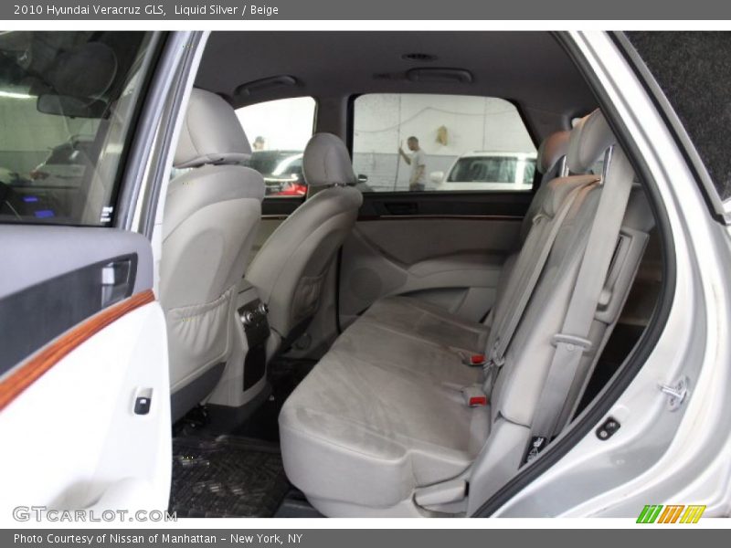 Liquid Silver / Beige 2010 Hyundai Veracruz GLS