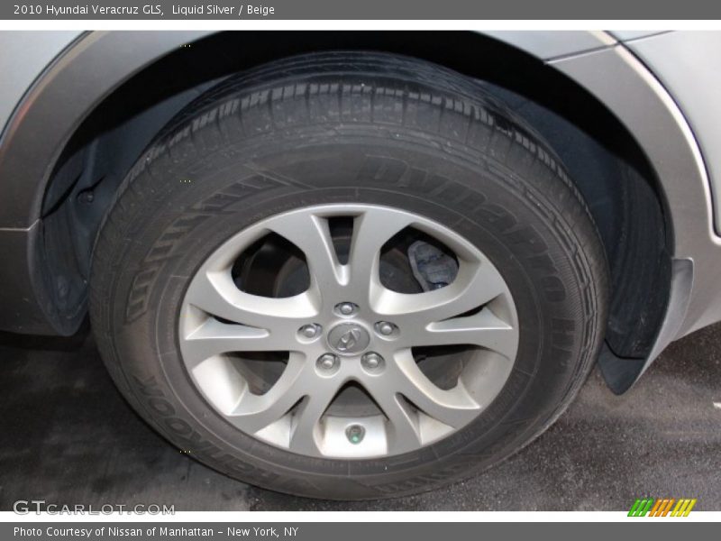 Liquid Silver / Beige 2010 Hyundai Veracruz GLS