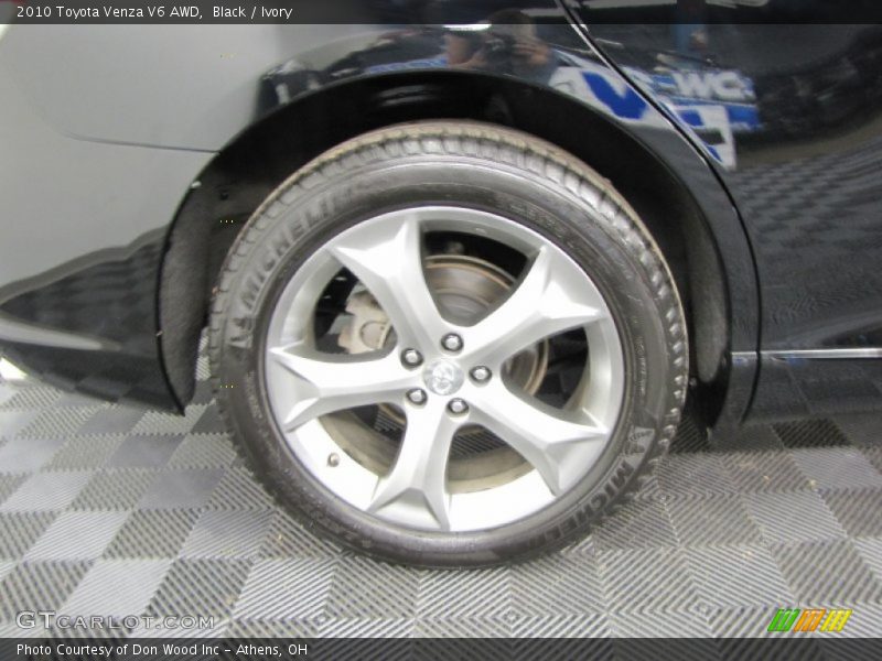 Black / Ivory 2010 Toyota Venza V6 AWD
