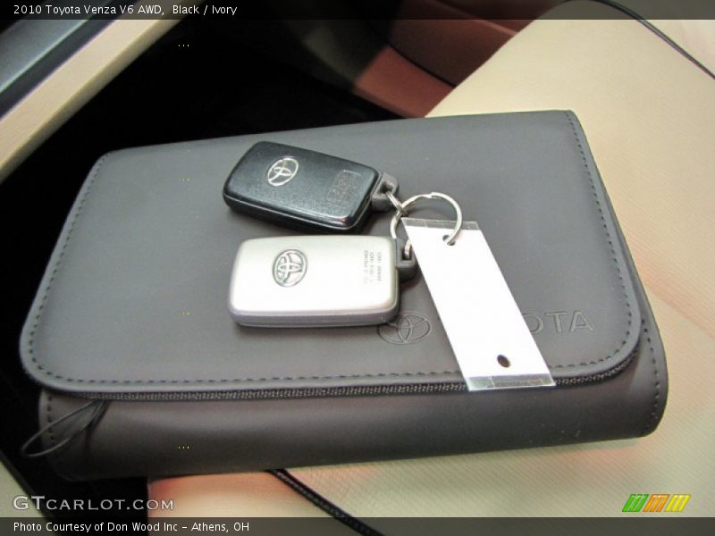 Black / Ivory 2010 Toyota Venza V6 AWD