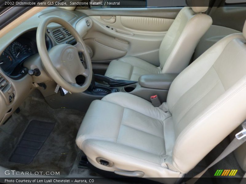 Sandstone Metallic / Neutral 2002 Oldsmobile Alero GLS Coupe
