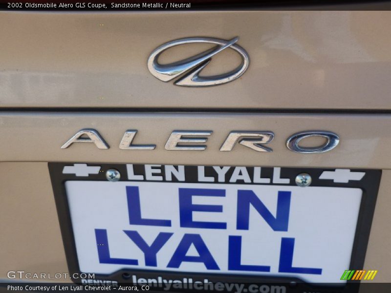 Sandstone Metallic / Neutral 2002 Oldsmobile Alero GLS Coupe