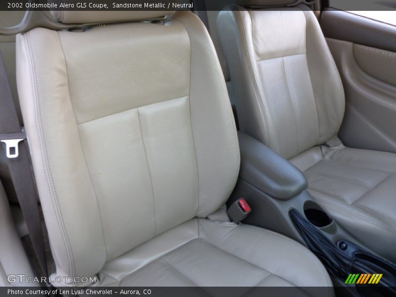 Sandstone Metallic / Neutral 2002 Oldsmobile Alero GLS Coupe
