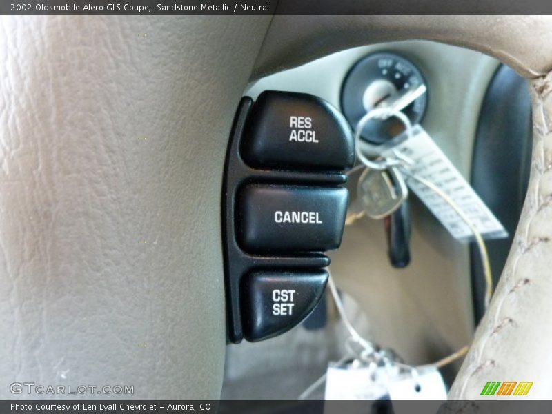 Sandstone Metallic / Neutral 2002 Oldsmobile Alero GLS Coupe