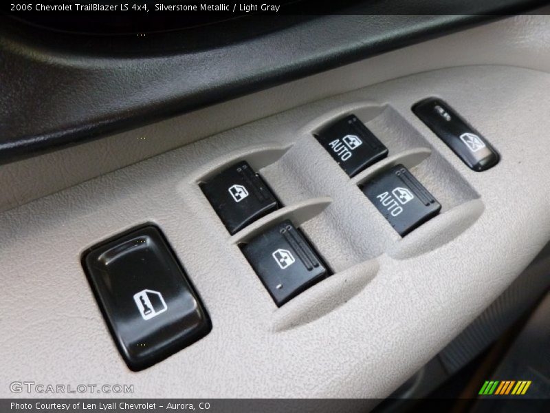 Silverstone Metallic / Light Gray 2006 Chevrolet TrailBlazer LS 4x4