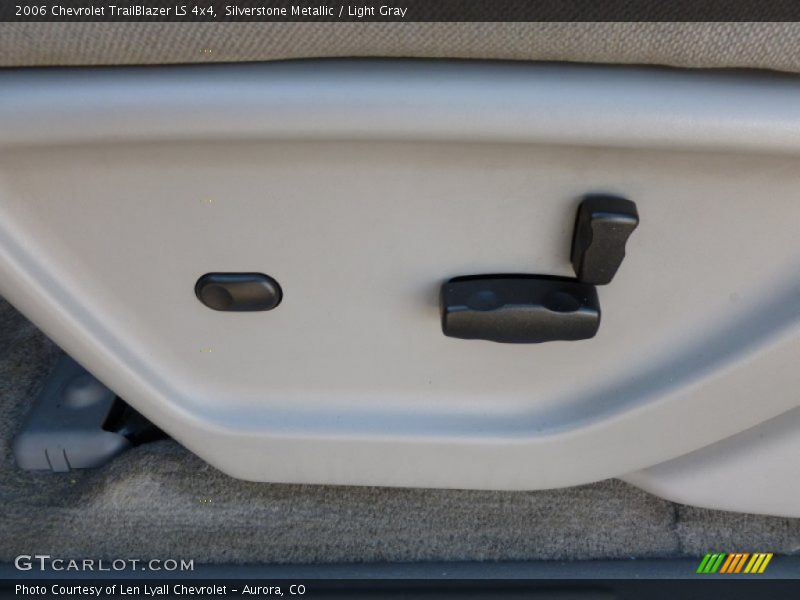Silverstone Metallic / Light Gray 2006 Chevrolet TrailBlazer LS 4x4