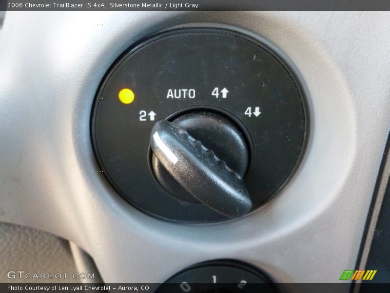 Silverstone Metallic / Light Gray 2006 Chevrolet TrailBlazer LS 4x4