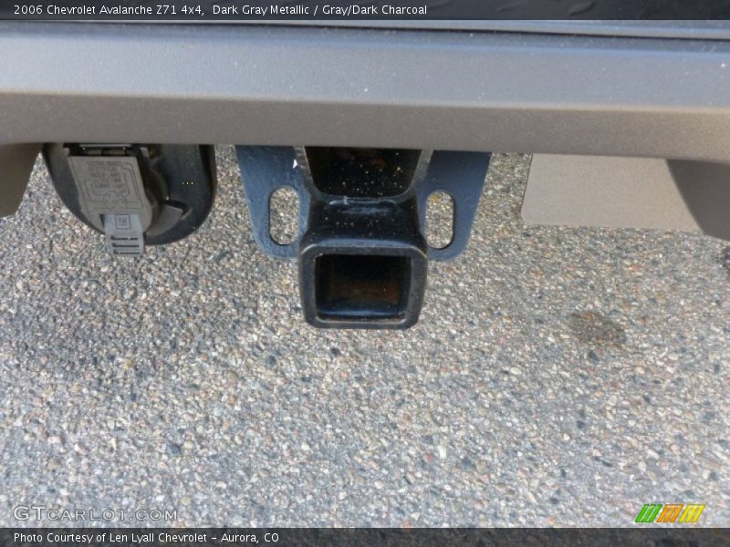 Dark Gray Metallic / Gray/Dark Charcoal 2006 Chevrolet Avalanche Z71 4x4