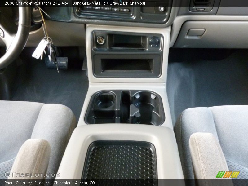 Dark Gray Metallic / Gray/Dark Charcoal 2006 Chevrolet Avalanche Z71 4x4