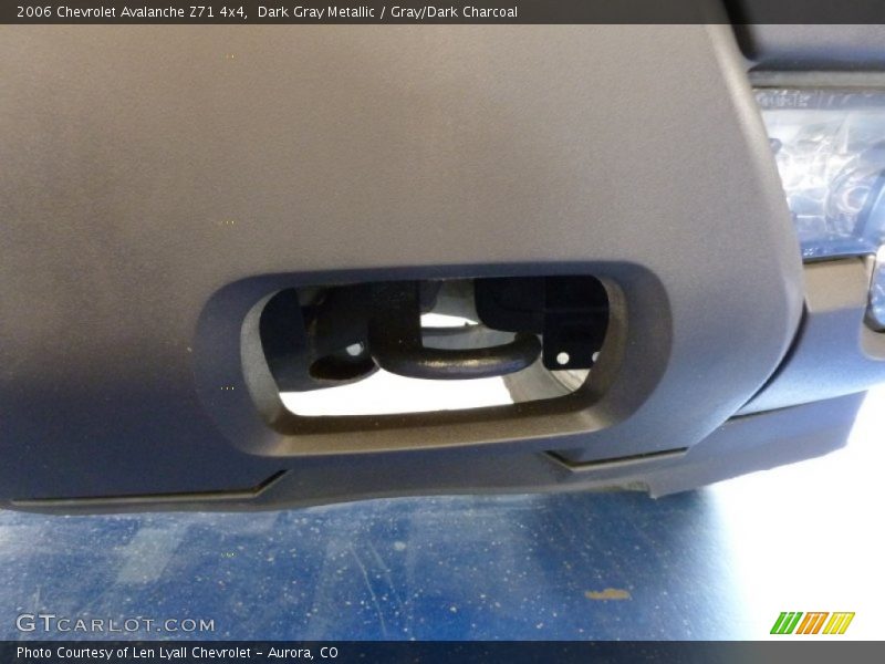 Dark Gray Metallic / Gray/Dark Charcoal 2006 Chevrolet Avalanche Z71 4x4