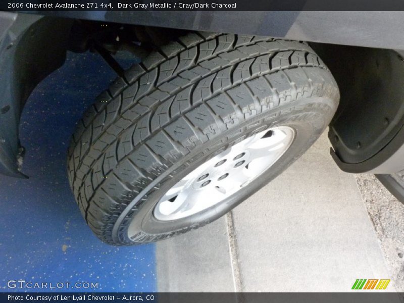 Dark Gray Metallic / Gray/Dark Charcoal 2006 Chevrolet Avalanche Z71 4x4