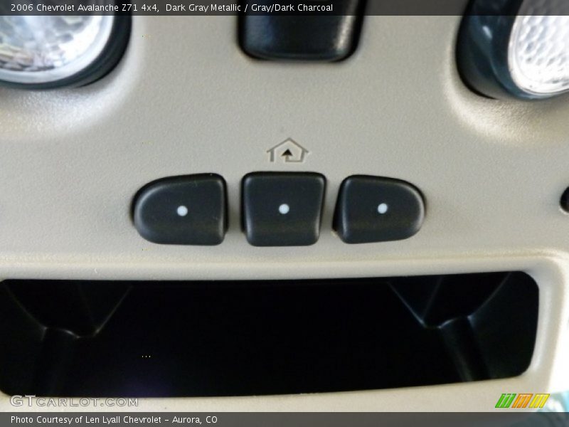 Dark Gray Metallic / Gray/Dark Charcoal 2006 Chevrolet Avalanche Z71 4x4