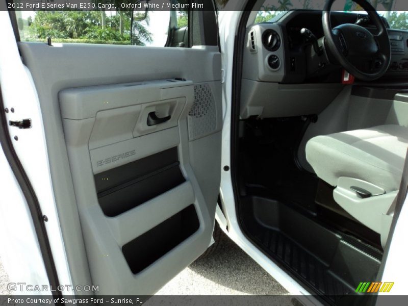 Oxford White / Medium Flint 2012 Ford E Series Van E250 Cargo