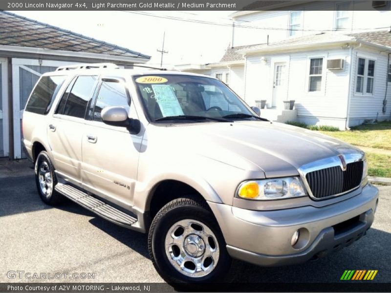 Light Parchment Gold Metallic / Medium Parchment 2000 Lincoln Navigator 4x4