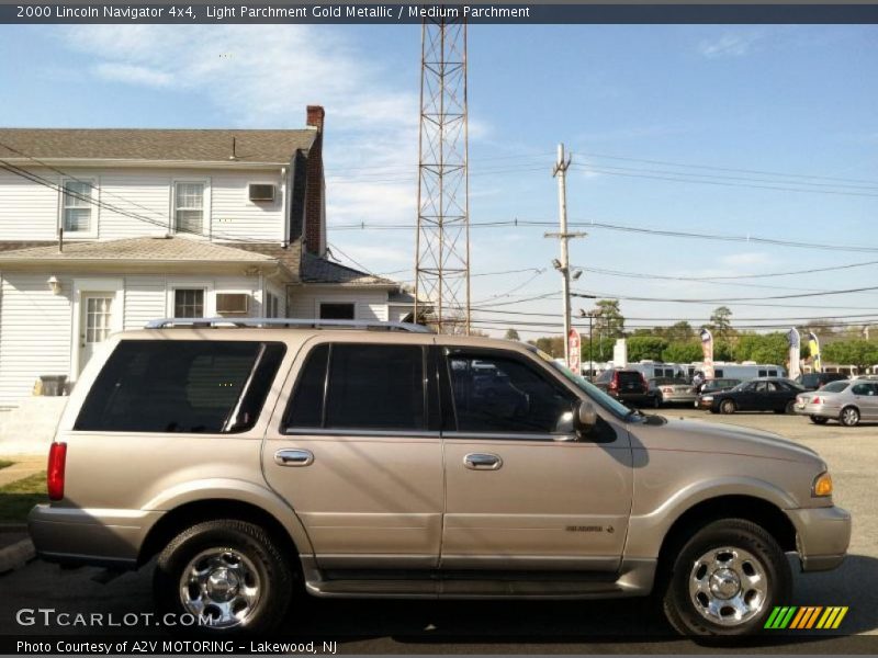 Light Parchment Gold Metallic / Medium Parchment 2000 Lincoln Navigator 4x4