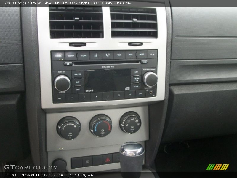 Brilliant Black Crystal Pearl / Dark Slate Gray 2008 Dodge Nitro SXT 4x4