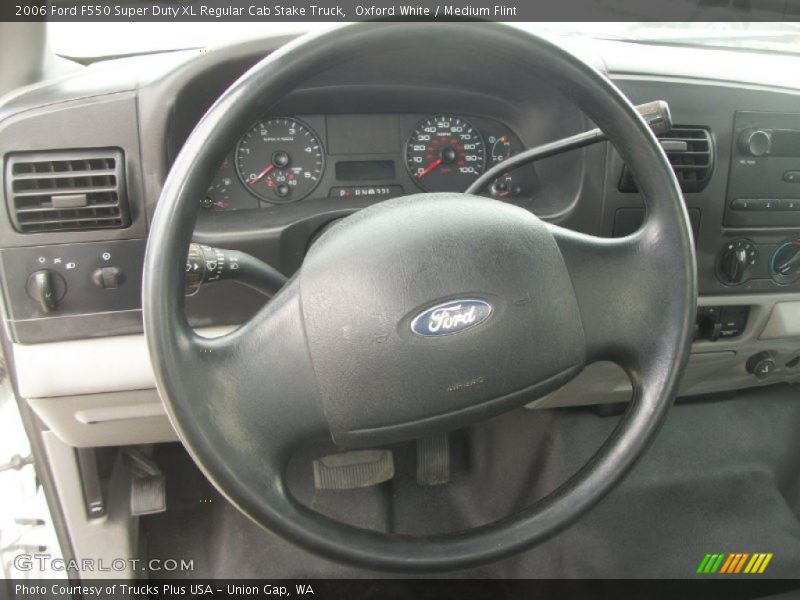 Oxford White / Medium Flint 2006 Ford F550 Super Duty XL Regular Cab Stake Truck