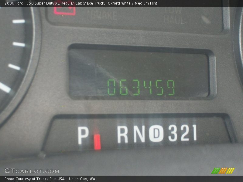 Oxford White / Medium Flint 2006 Ford F550 Super Duty XL Regular Cab Stake Truck