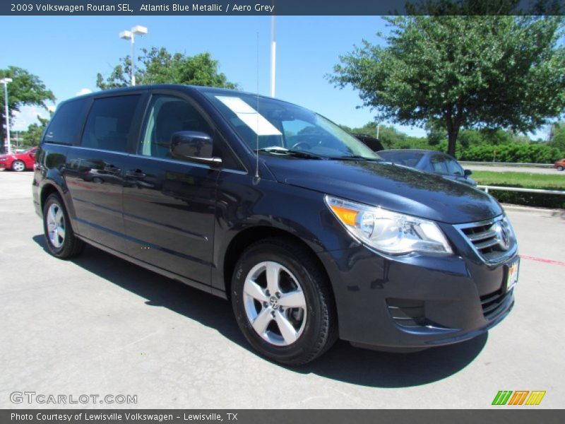 Atlantis Blue Metallic / Aero Grey 2009 Volkswagen Routan SEL